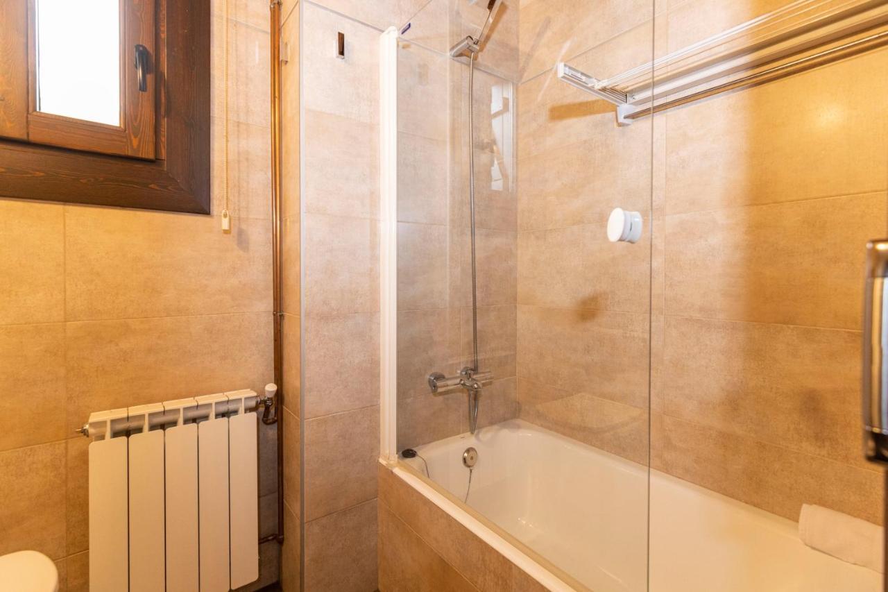 Apartamentos Casa Roldan I Benasque Eksteriør billede