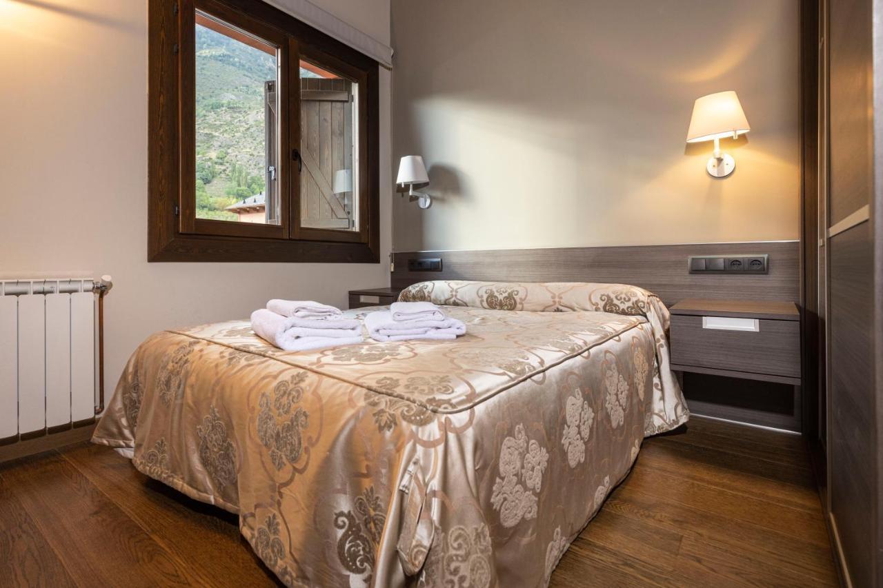 Apartamentos Casa Roldan I Benasque Eksteriør billede